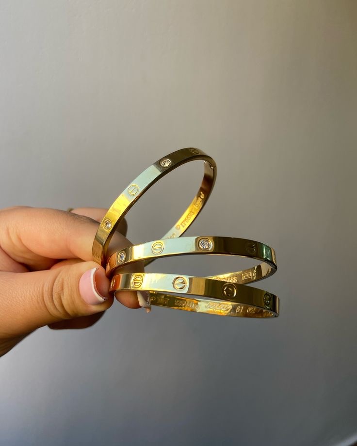 IMG_9847 Gold stud Bangle