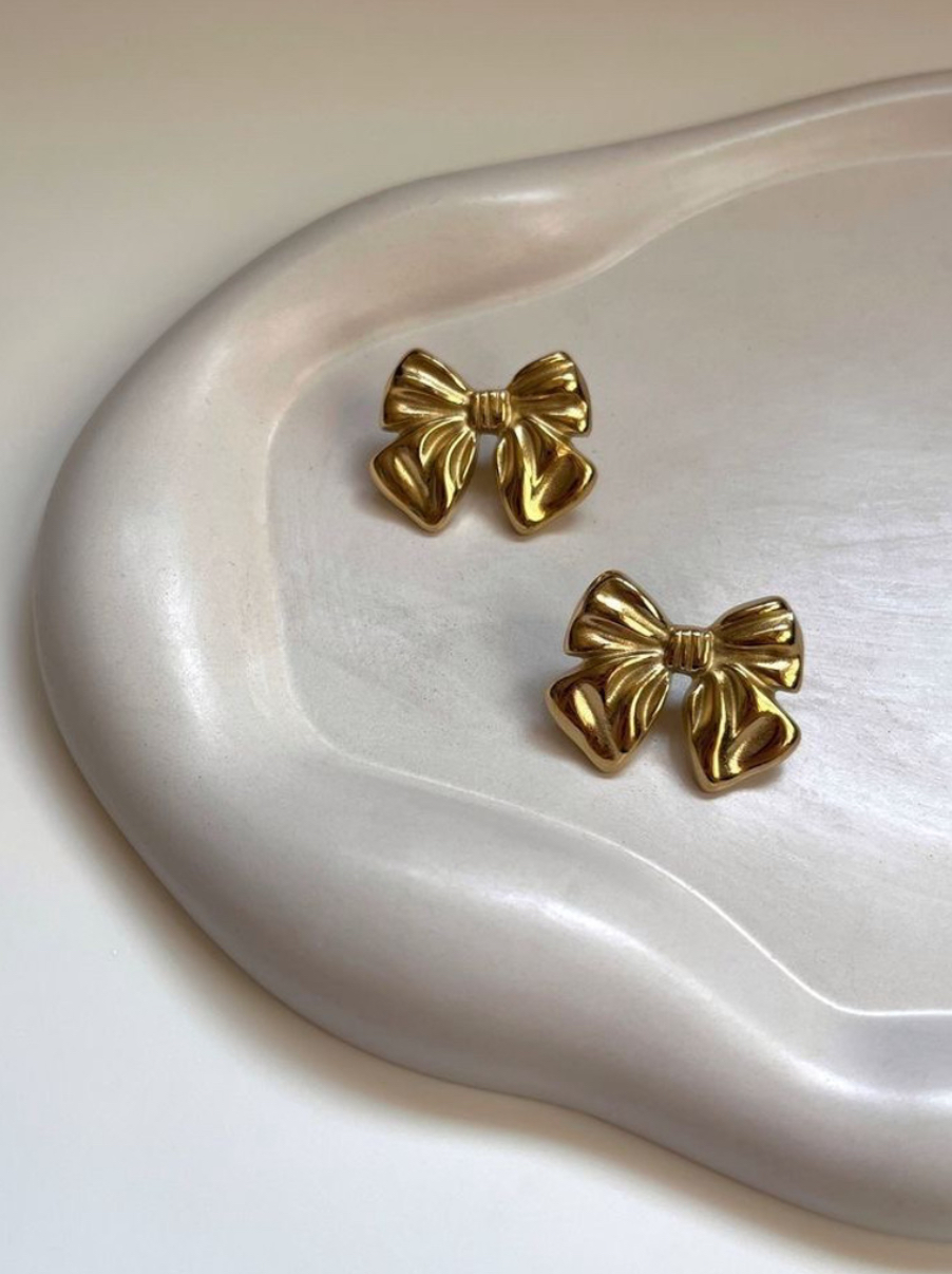 IMG_9887 Golden bow studs