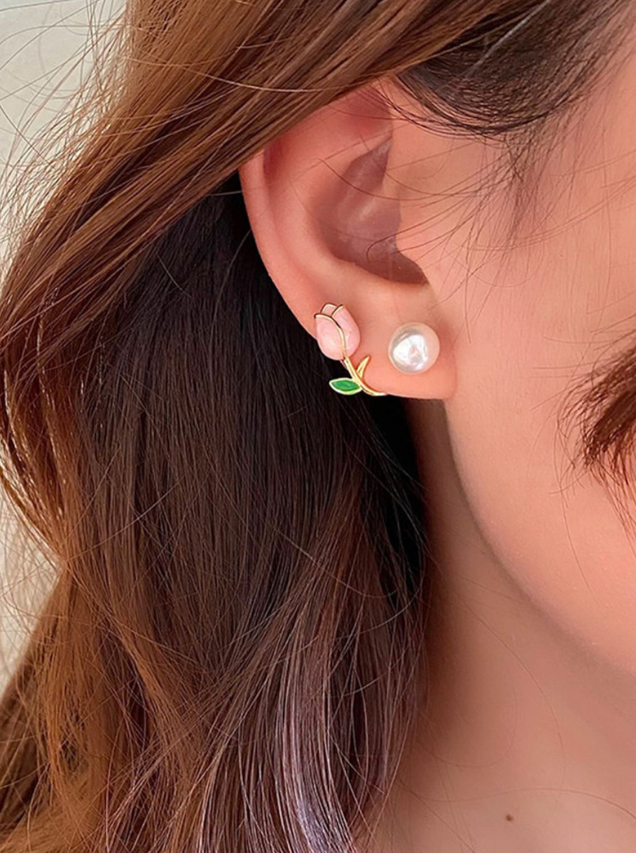 IMG_9888 Rose pearl earrings